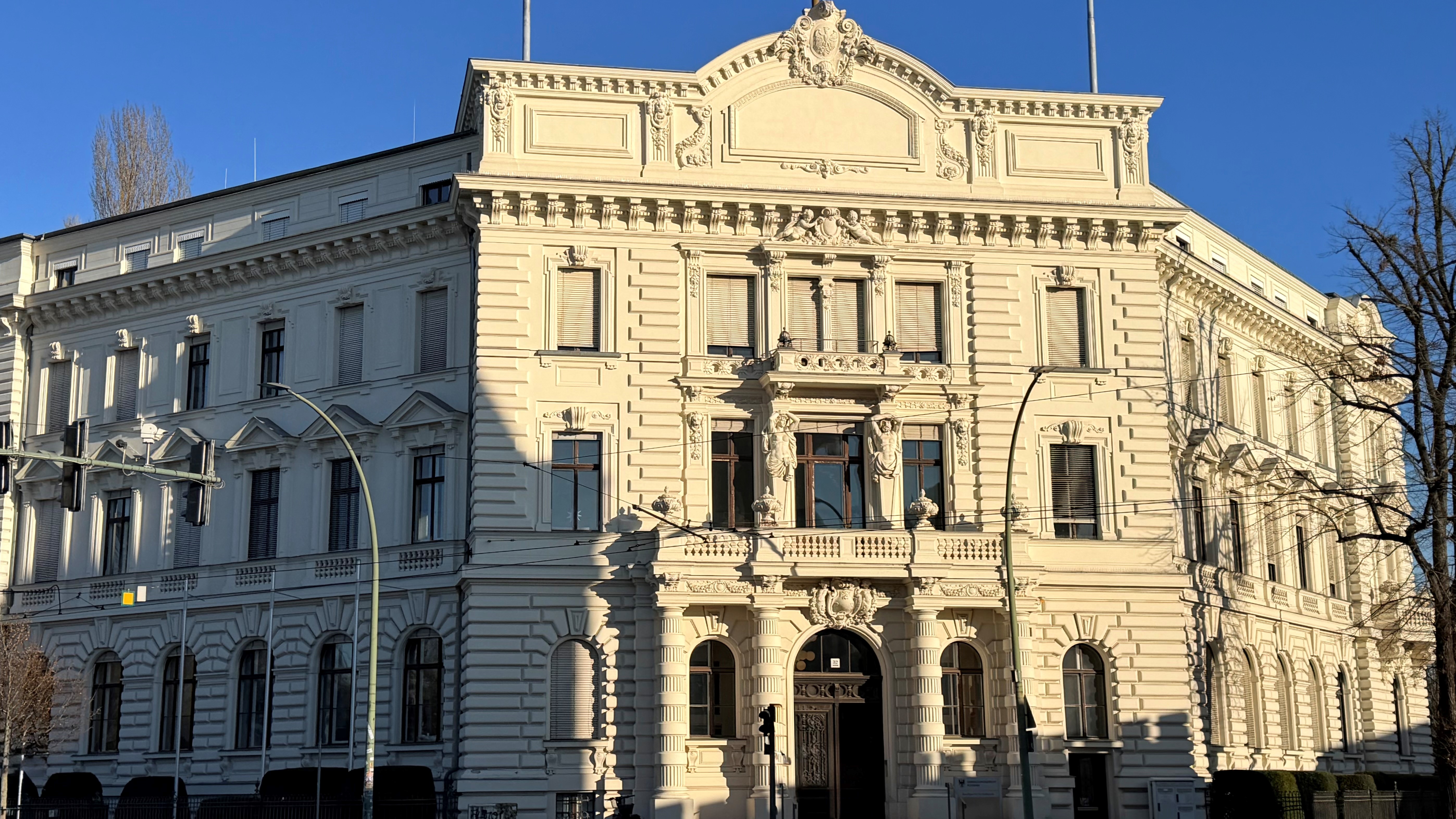 Bild: Hier sieht man das Gebäude des Verwaltungsgerichts Potsdam